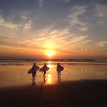 Bed and Breakfast Carcavelos Surf House Exterior foto